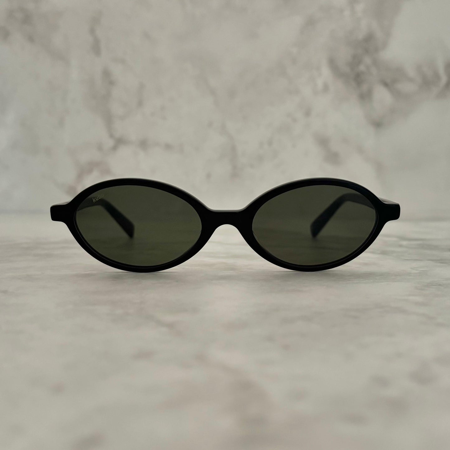 Model 4 - Black