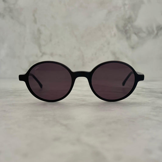 Model 2 - Black