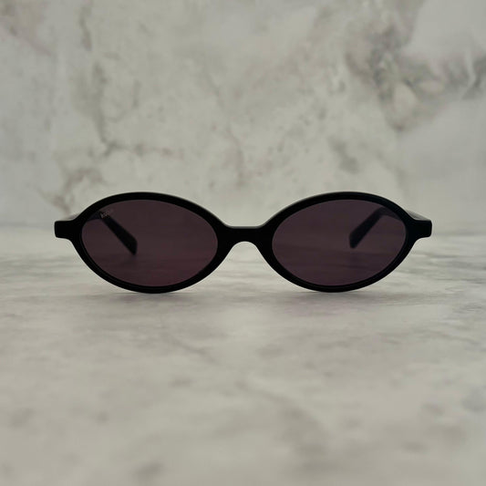 Model 4 - Black